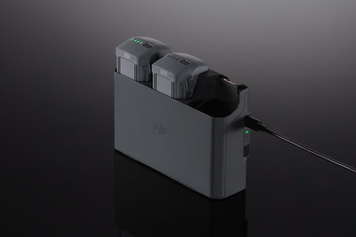 everse-DJI-Air-3-Battery-Charging-Hub-promo