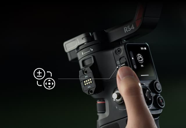 DJI RS 4 Combo Gimbal Stabilizer