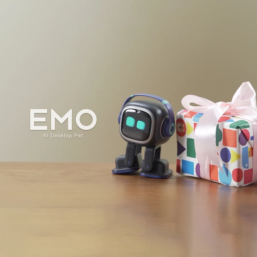 The Coolest AI Desktop Pet Robot with Personality and Idea Buy From Everse